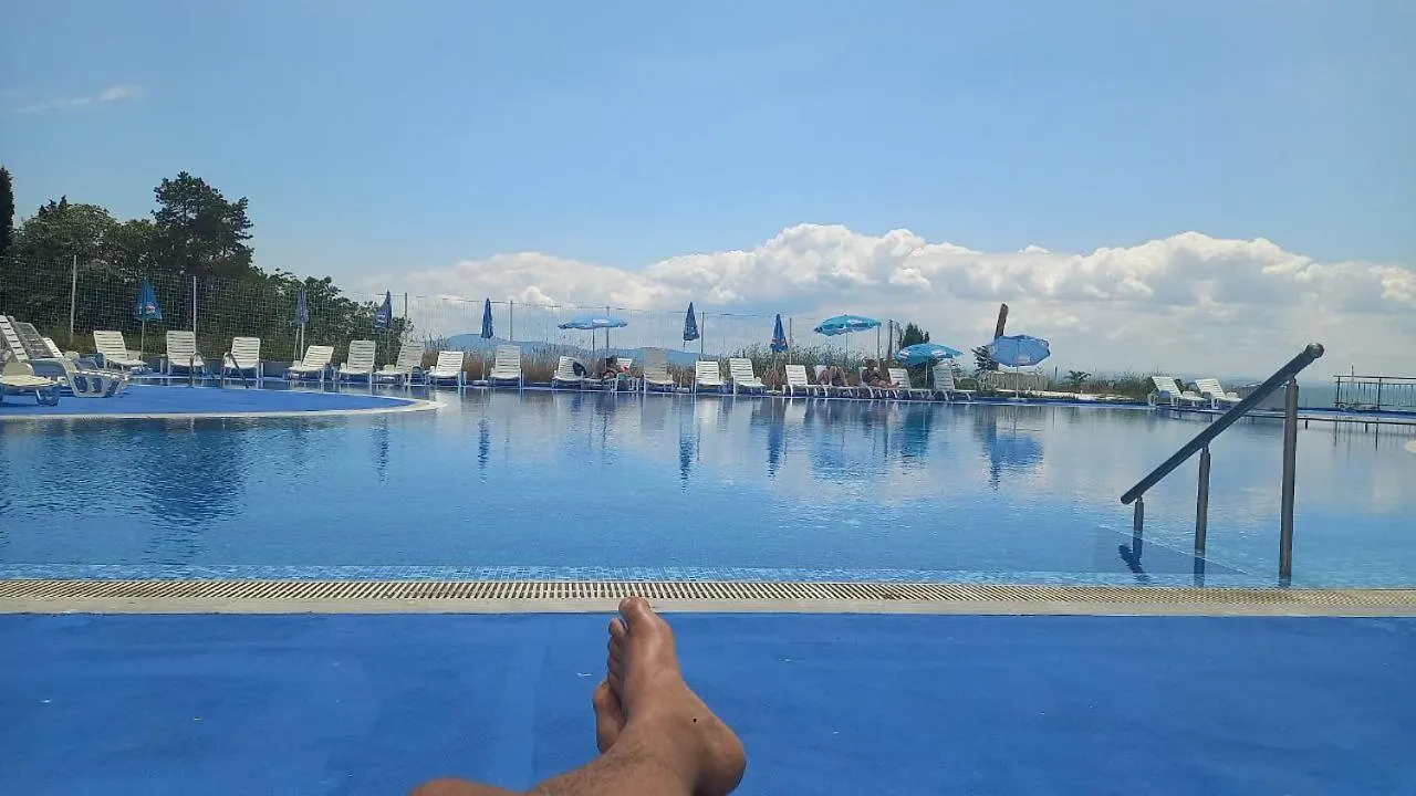 Pomorie Direkt Am Pool Apartment
